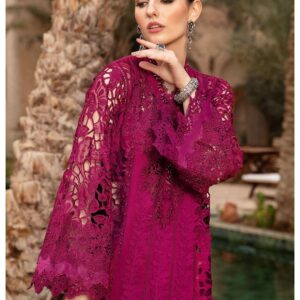 Best Lawn Dresses in Pakistan